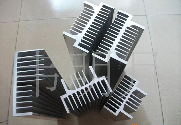 工業(yè)型鋁材